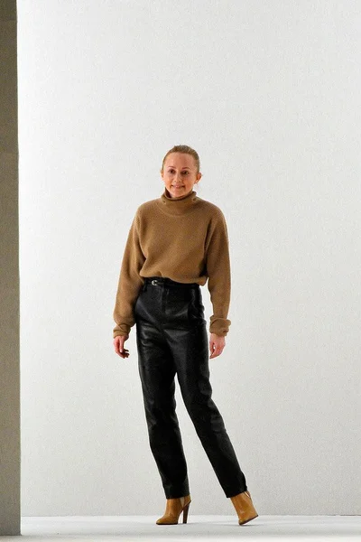 Look 34